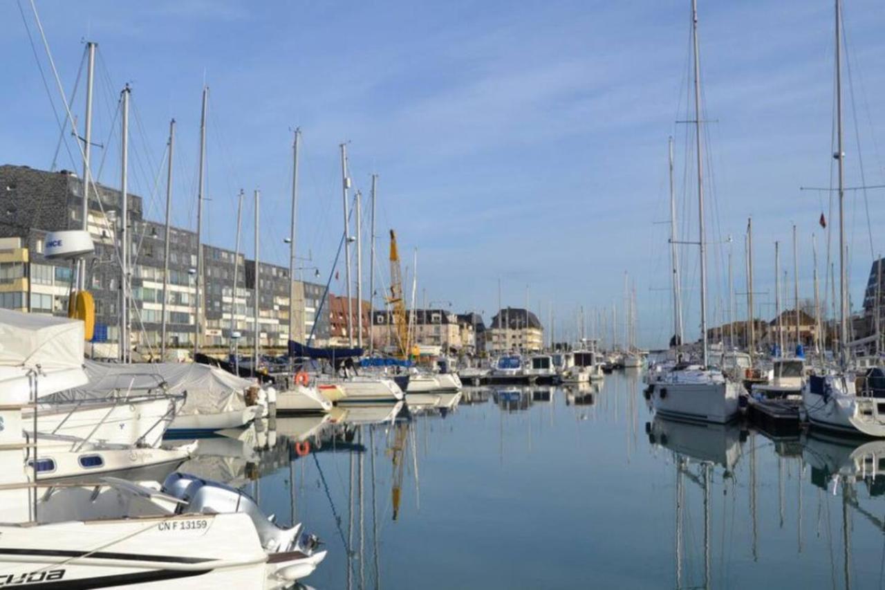 La Tete Dans Les Nuages, Les Pieds Dans L'Eau Apartment Courseulles-sur-Mer Exterior photo